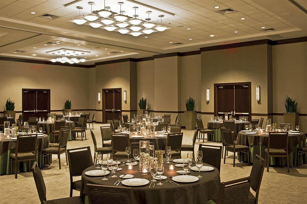 The Westin Richmond Hotel Dumbarton Restaurant photo